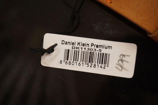 Ur DANIEL KLEIN