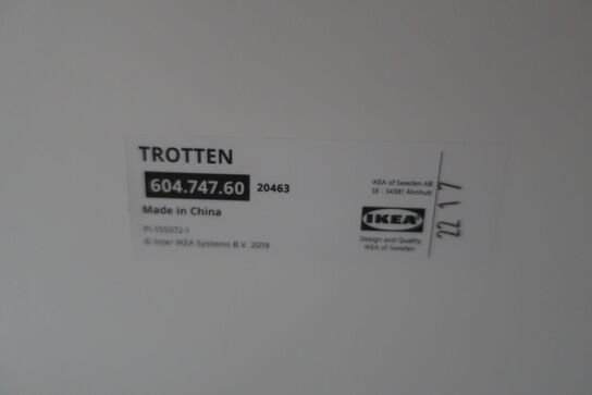 2 stk. metalskabe IKEA