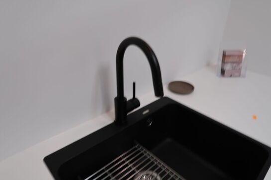 Køkken AUBO Unik, eg-struktur/hvid, med armatur uden hårdehvidevarer 