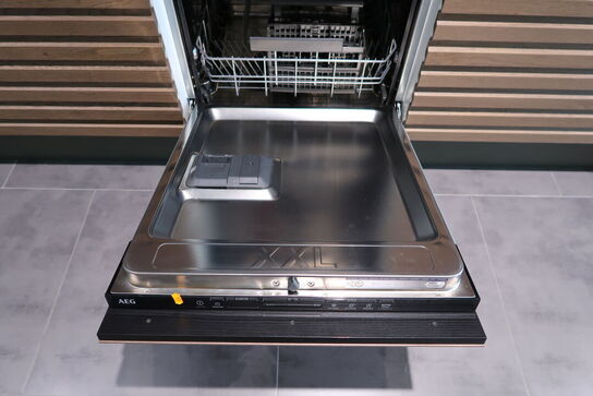 Integreret opvaskemaskine AEG FSK63657P