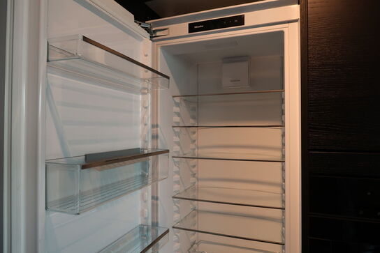 Integreret køleskab MIELE K 7743 E
