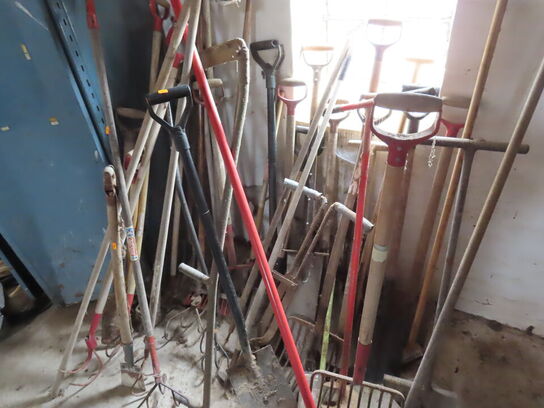 Diverse haveredskaber