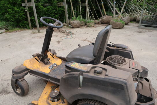 Havetraktor CUB CADET XZ2 Enduro Series