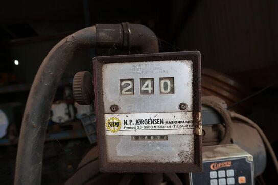 Tank med pumpe med 240L diesel