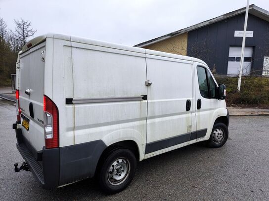 Varebil PEUGEOT Boxer 2,2 HDi L1H1