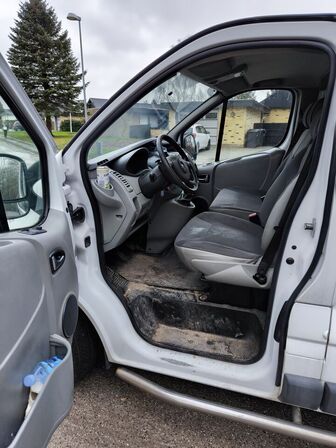 Varebil OPEL VIVARO 2.0CDTi 114HK