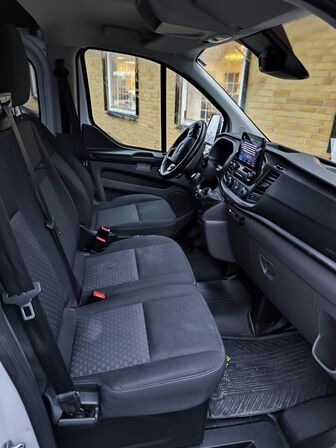 Varebil FORD Transit Custom 2.0TDCi 130 HK