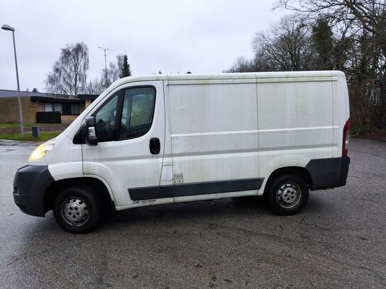 Varebil PEUGEOT Boxer 2,2 HDi L1H1