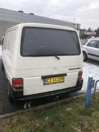 VW Transporter 2.4 D