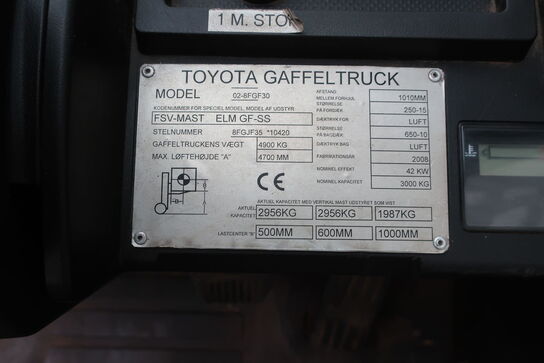 Gas-Gaffeltruck TOYOTA 02-8FGF30