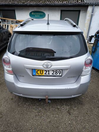 Varebil TOYOTA Verso Sportsvan