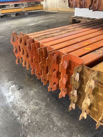 Ca. 60 stk. vanger samt gavle til pallereol