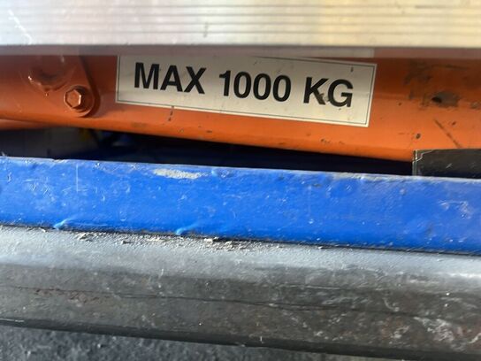 Hævesænkebord EDMO-LIFT på saksestel - max 1000 kg