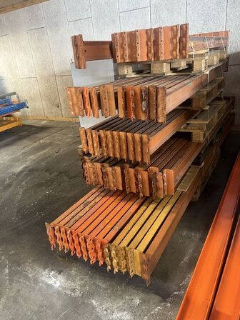 Ca. 60 stk. vanger samt gavle til pallereol