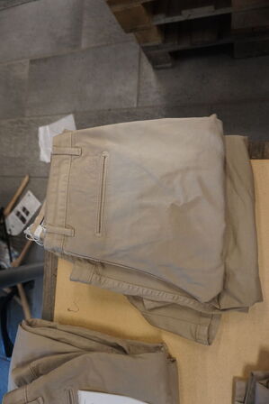 4 par bukser & 1 par shorts BERKELEY