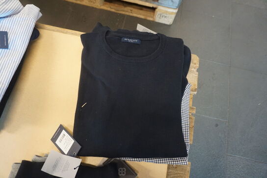 2 stk. Skjorter, 2 stk. Sweatshirts & 1 stk. t-shirt BERKELEY