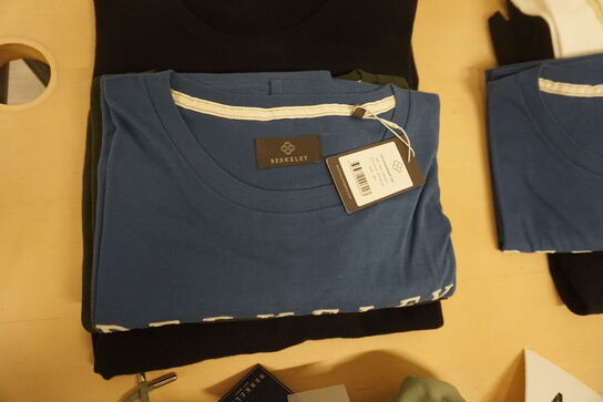 4 stk. T-shirts & 1 stk. Sweatshirt BERKELEY