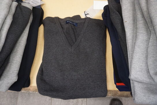 5 stk. Sweatshirts & 2 stk. t-shirts BERkELEY