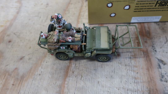 Modelbil D.DAY'44 American Ambulance Jeep DD68