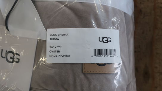 Sengetæppe UGG Bliss Sherpa Throw 