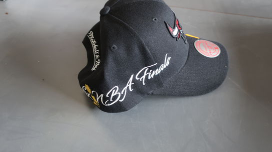 Kasket CHICAGO BULLS 6 championships cap