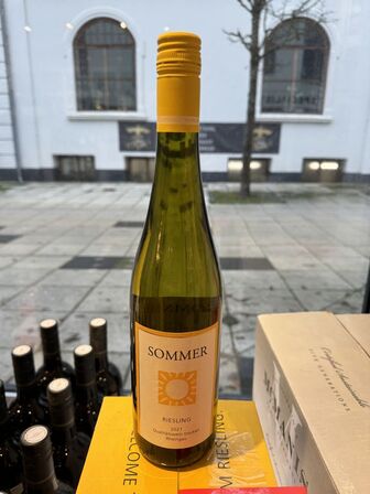 6 fl. Sommer Riesling 2022 MOMSFRI