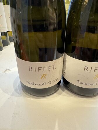 2 fl. Riffel Traubensaft Secco MOMSFRI