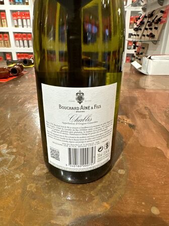 1 fl. Bouchard Aine & Fils Chablis 2017 MOMSFRI