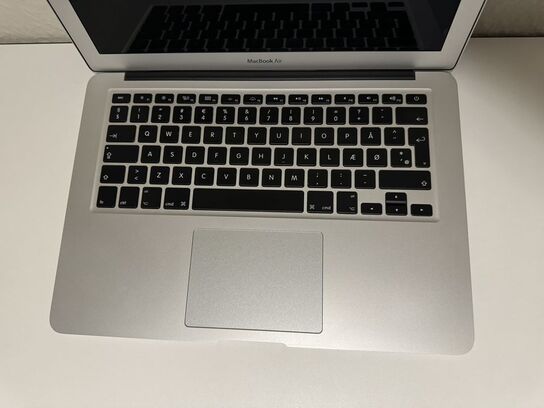 Apple MacBook Air I5-5250U 13" (Early 2015) MOMSFRI