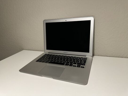 Apple MacBook Air I5-5250U 13" (Early 2015) MOMSFRI