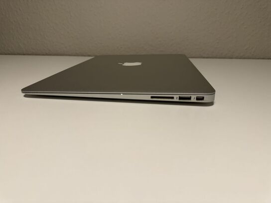 Apple MacBook Air I5-5250U 13" (Early 2015) MOMSFRI