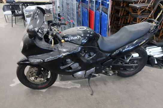 Motorcykel SUZUKI GSX 750 F (momsfri)