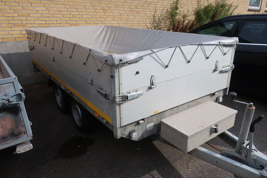 Trailer EDUARD 3116-2000