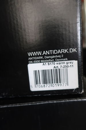 Lampe ANTIDARK A1 (2 farver) 