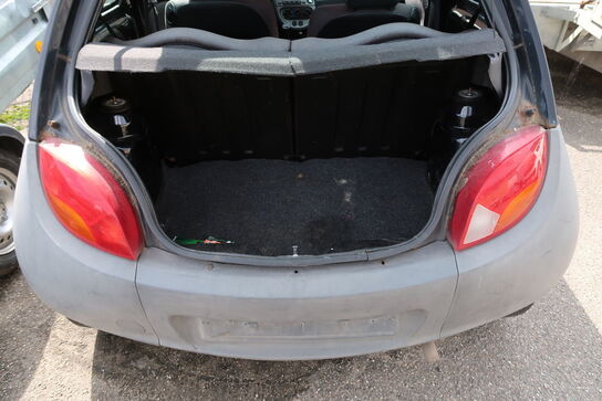 Personbil FORD KA 1,3  (momsfri)