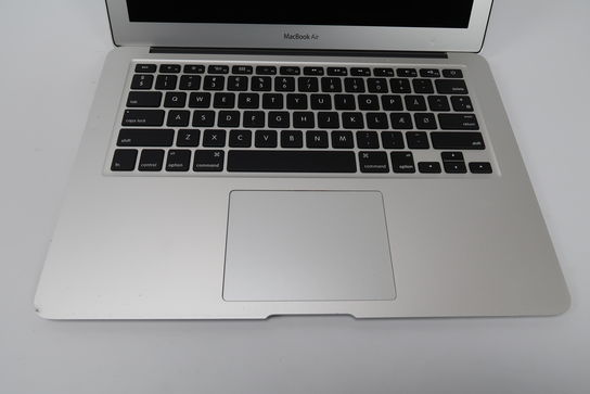 Macbook Air 2015 13.3" i5 5250U 1,6 Ghz (Early 2015)