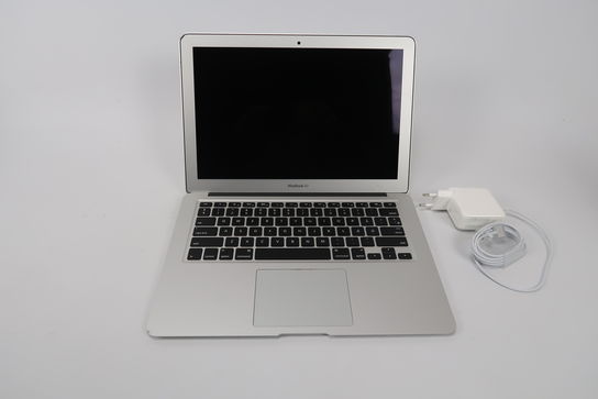 Macbook Air 2015 13.3" i5 5250U 1,6 Ghz (Early 2015)