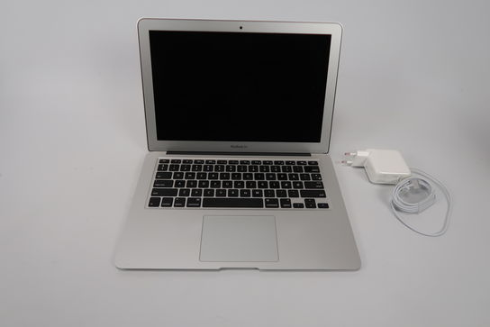 Macbook Air 2015 13.3" i5 5250U 1,6 Ghz (Early 2015)