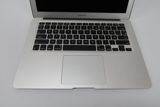 Macbook Air 2015 13.3" i5 5250U 1,6 Ghz (Early 2015)