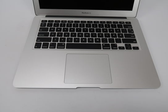 Macbook Air 2015 13.3" i5 5250U 1,6 Ghz (Early 2015)