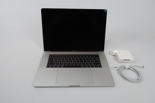 Macbook Pro 2017 15" i7 7920HQ 3,1 Ghz  (Mid 2017)