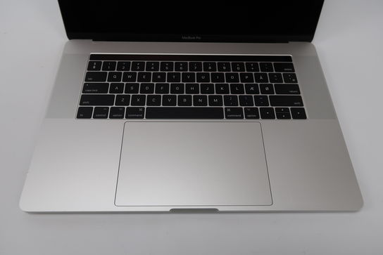 Macbook Pro 2017 15" i7 7920HQ 3,1 Ghz  (Mid 2017)