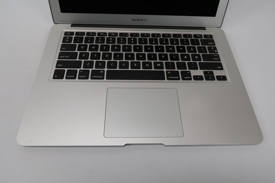 Macbook Air 2015 13.3" i5 5250U 1,6 Ghz (Early 2015)