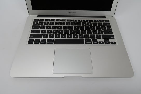 Macbook Air 2015 13.3" i5 5250U 1,6 Ghz (Early 2015)