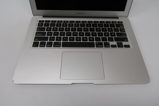 Macbook Air 2015 13.3" i5 5250U 1,6 Ghz (Early 2015)