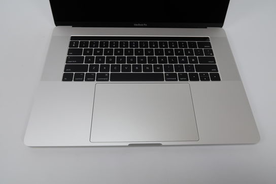 Macbook Pro 2017 15" i7 7920HQ 3,1 Ghz  (Mid 2017)