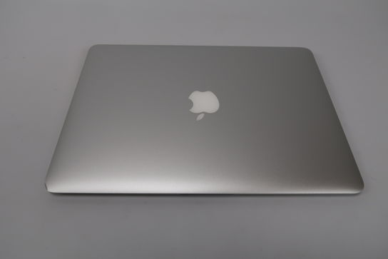 Macbook Air 2015 13.3" i5 5250U 1,6 Ghz (Early 2015)