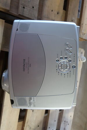 Projector HITACHI CP-X880