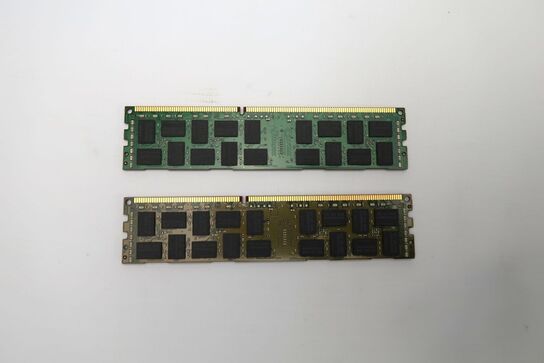 2 stk. 16 GB DDR3 server RAM