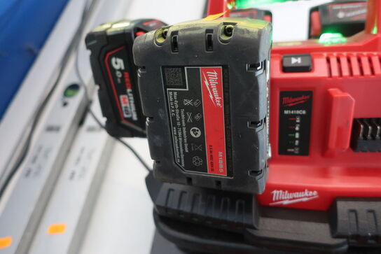 2 stk. ladere MILWAUKEE M1418C6, M18 DFC med 4 stk. batterier 